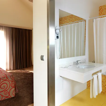 Cristal & 호텔 비에이라 데 레이리아